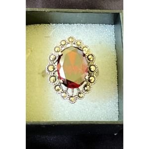 Vintage Sterling Garnet Marcasite ring 7 EUC